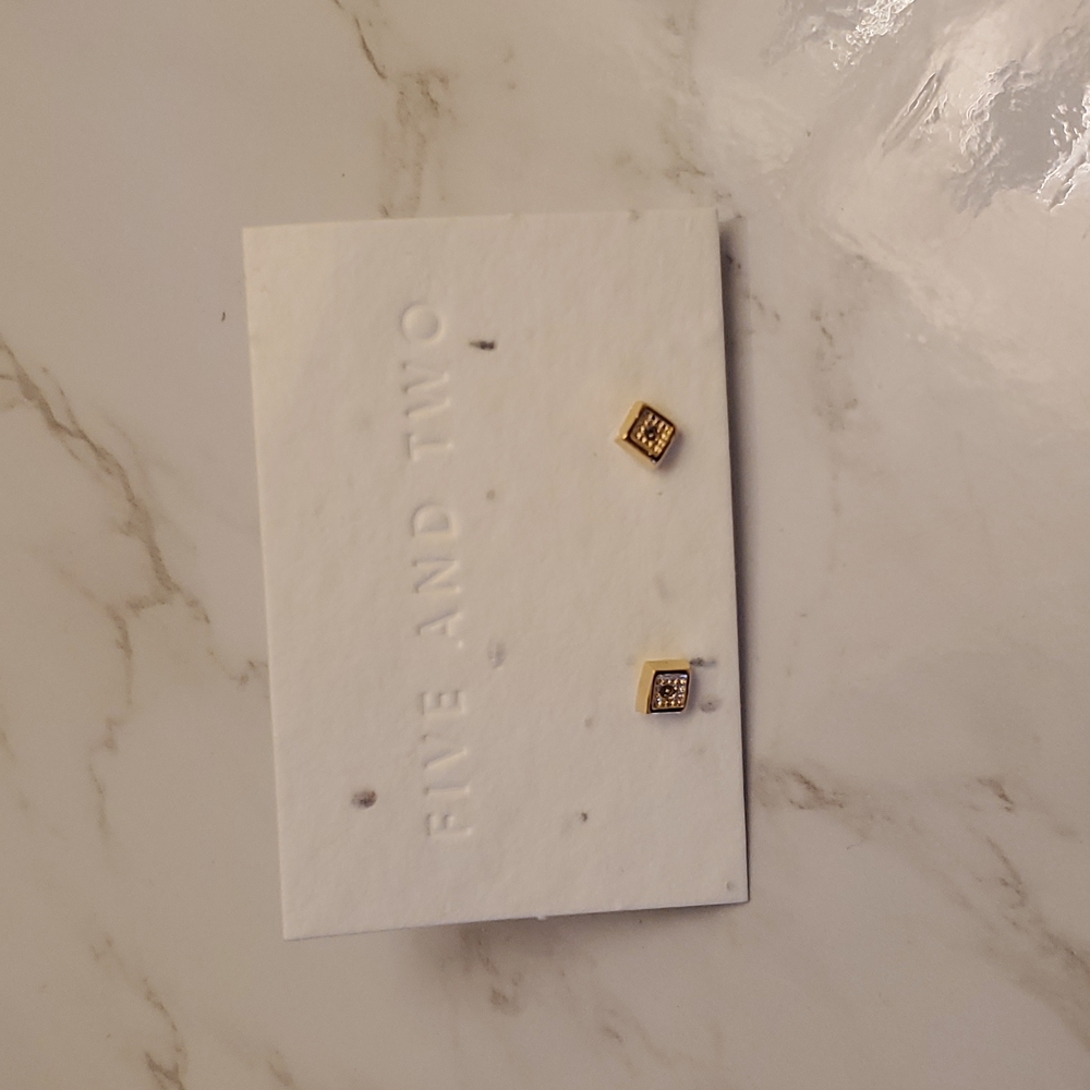 Five and Two Star Stud Earrings - Dahlia Gold Brand New